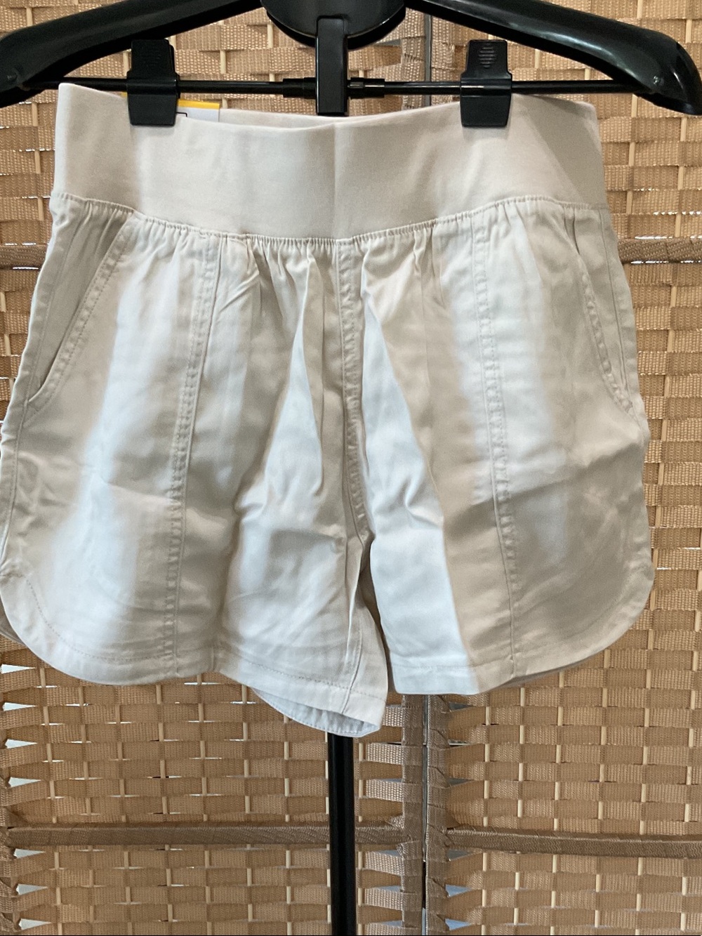 High-Waist Cream Pull-On Women’s Tencel Shorts